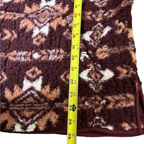 Wrangler Women’s Retro Southwestern Print Fleece Quarter Zip Sweater - Picture 13 of 14